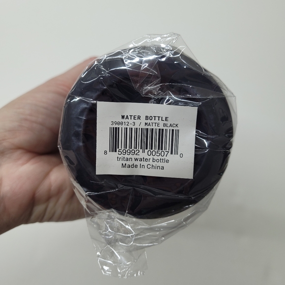 SHEFIT Tritan Water Bottle Matte Black Daily Hydration 32 Oz NWT - Picture 5 of 5